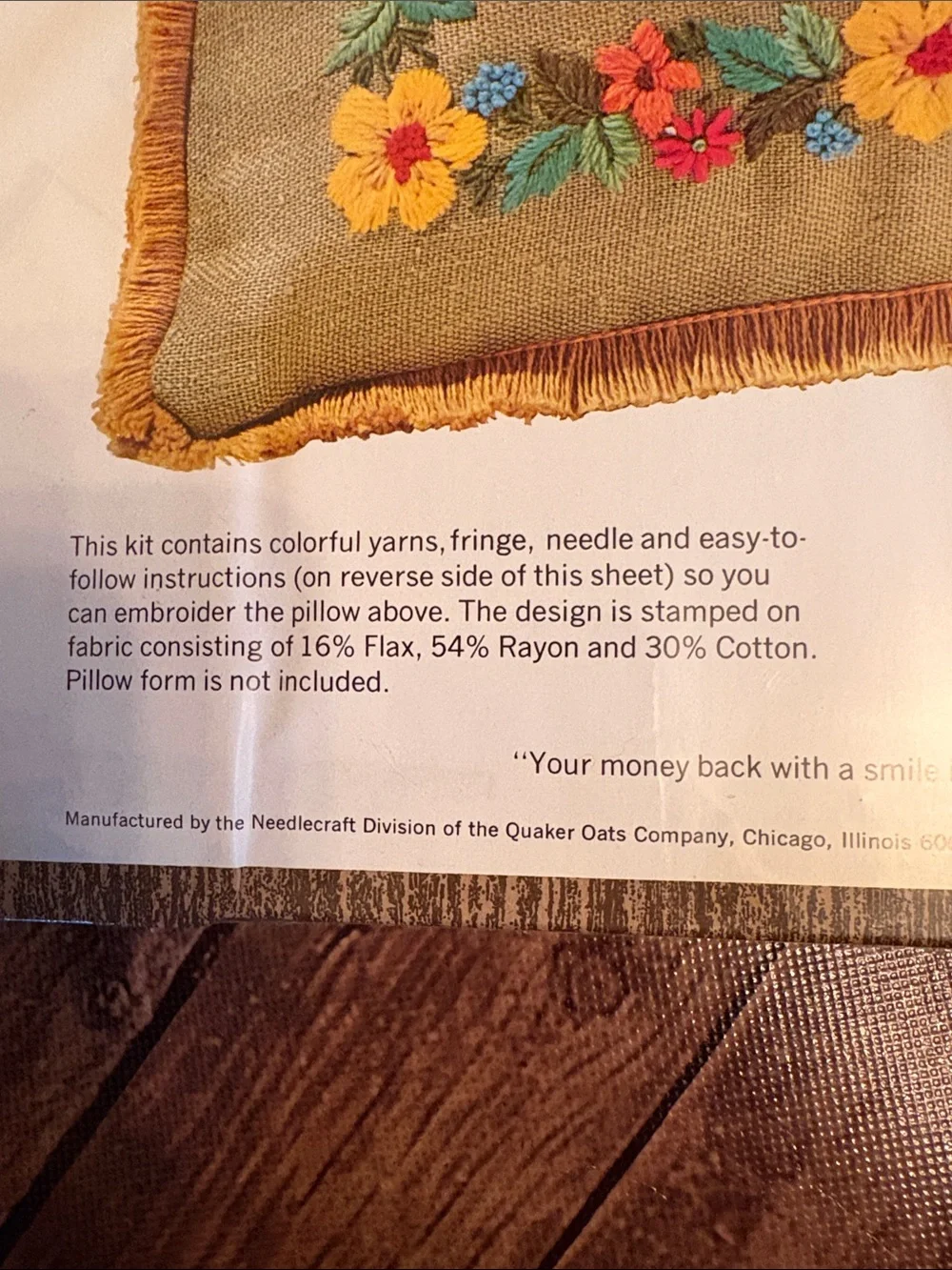 NWT Vintage Needle Queen Floral Stitchery Pillow Kit